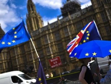 Brexit: Στόχος της κυβέρνησης να γίνει η Βρετανία «εξαγωγική υπερδύναμη» μετά την αποχώρηση από την Ε.Ε.